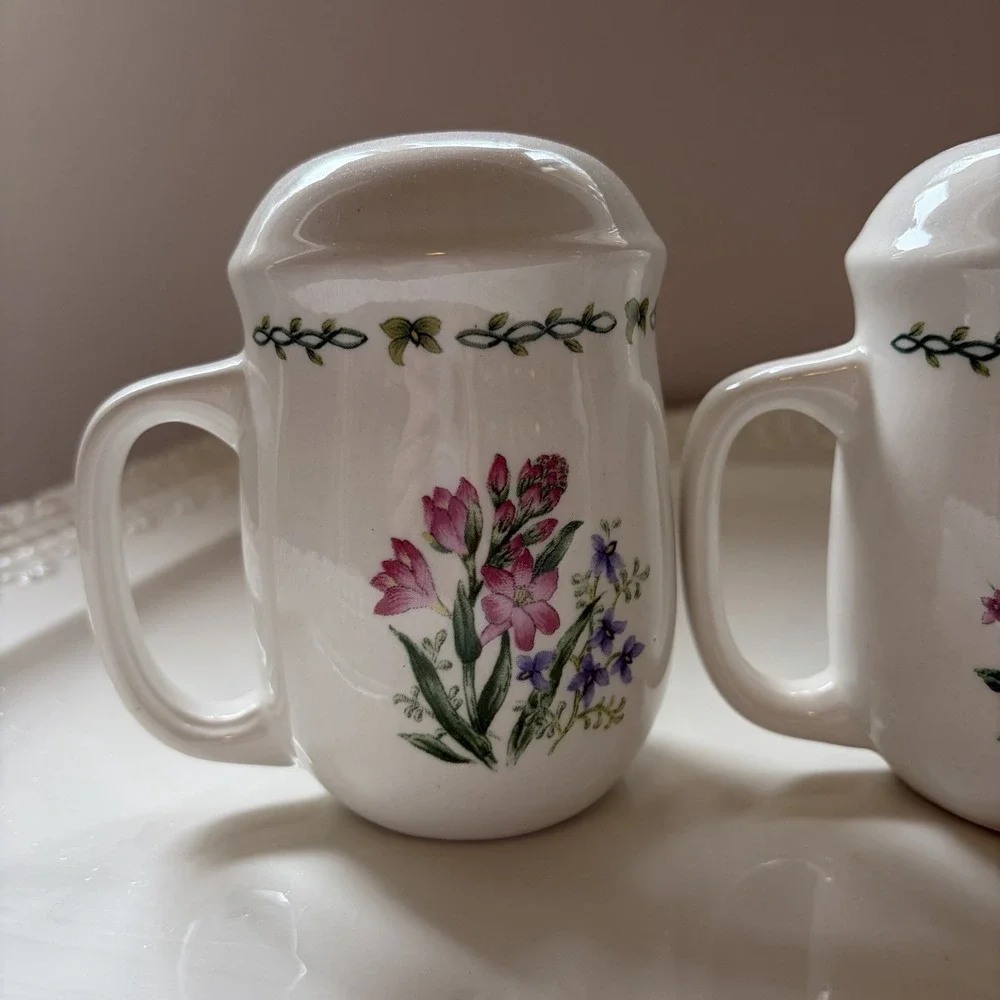 Thomson Pottery Floral Garden China Creamer & Covered Shakers Set Microwave Safe